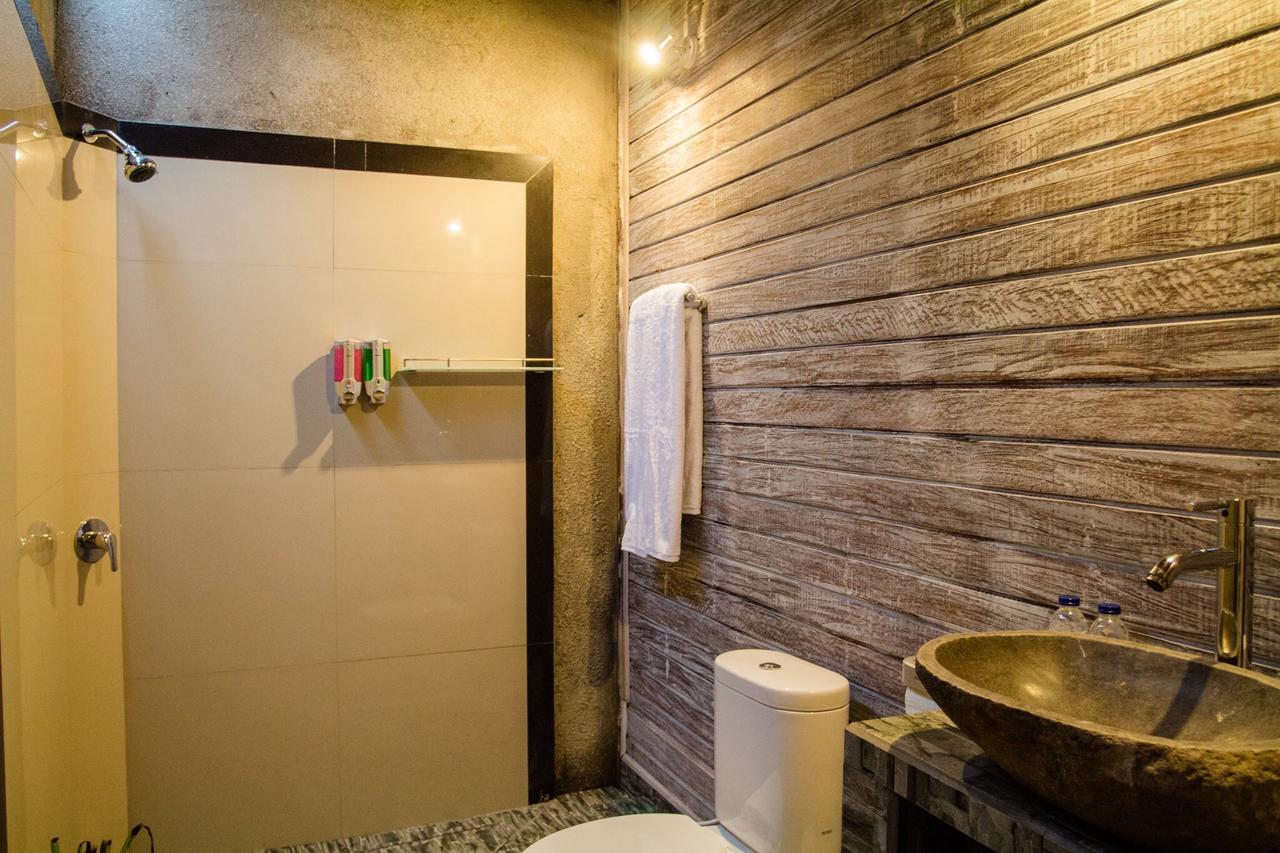 The Syron Huts Lembongan Hotel Kültér fotó